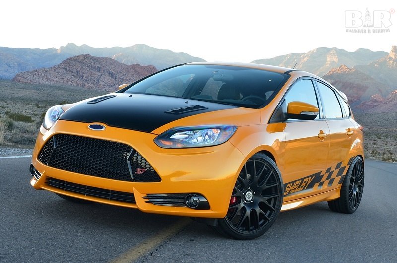 Ford Focus ST yellow