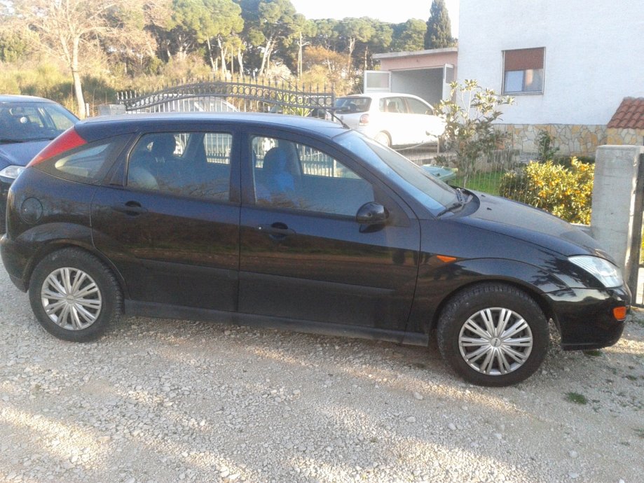 Ford Focus 1.4 16v Ambiente