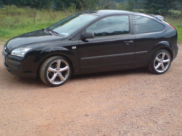 Ford Focus 16v