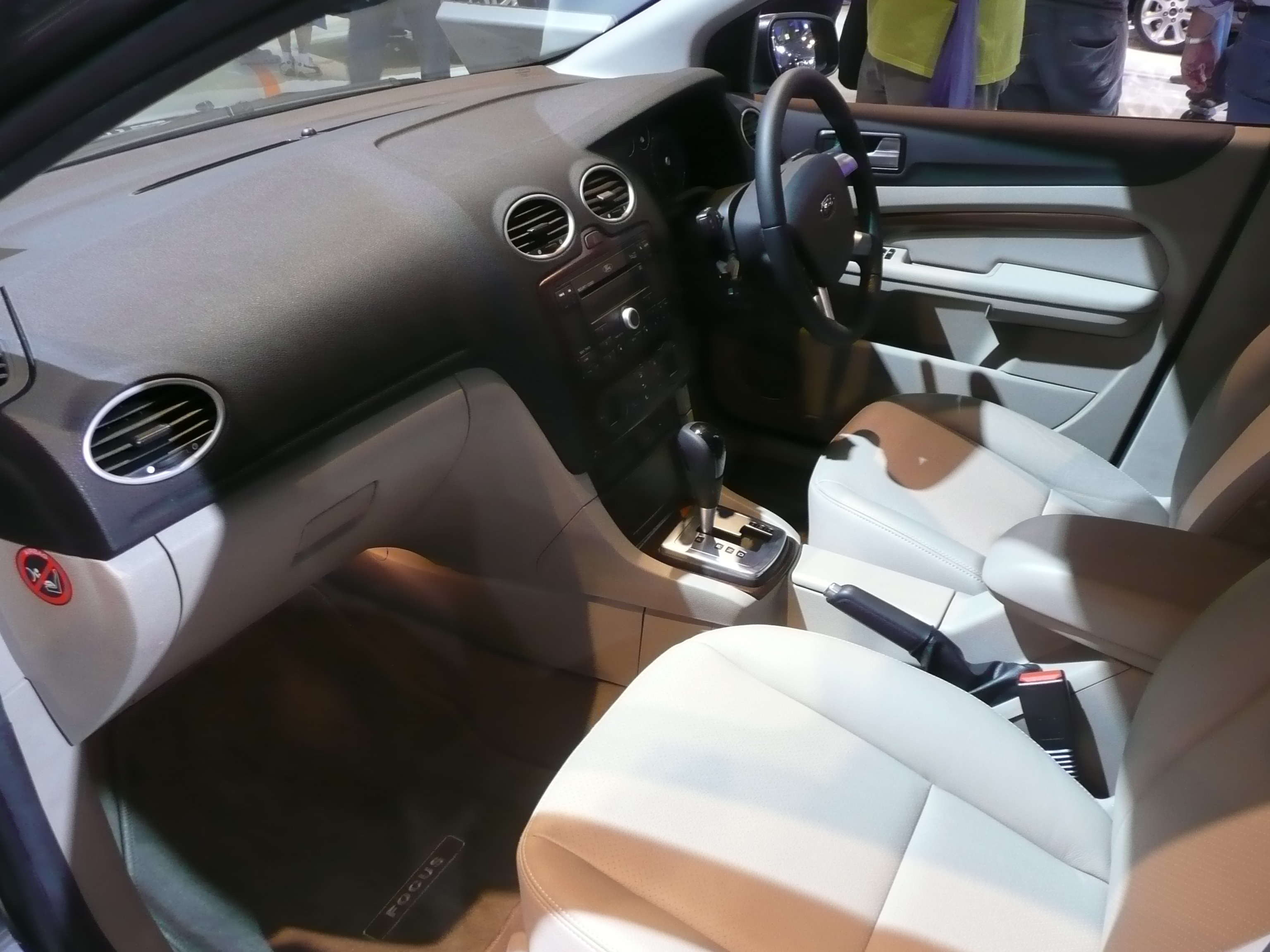 Ford Focus Ghia 2005