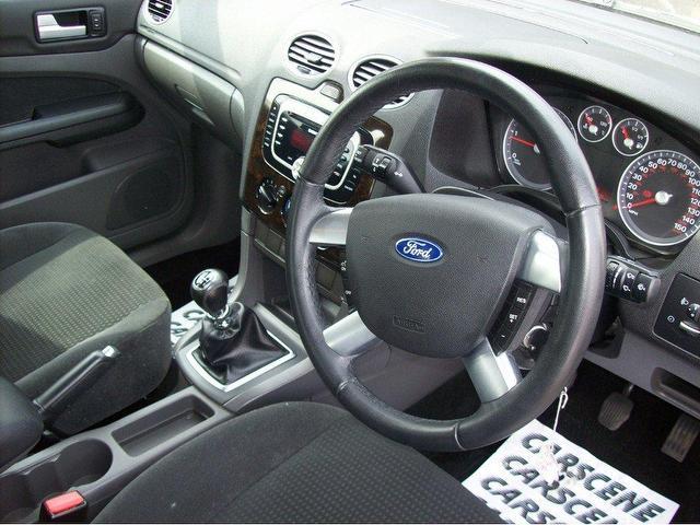 Ford Focus Ghia 2006