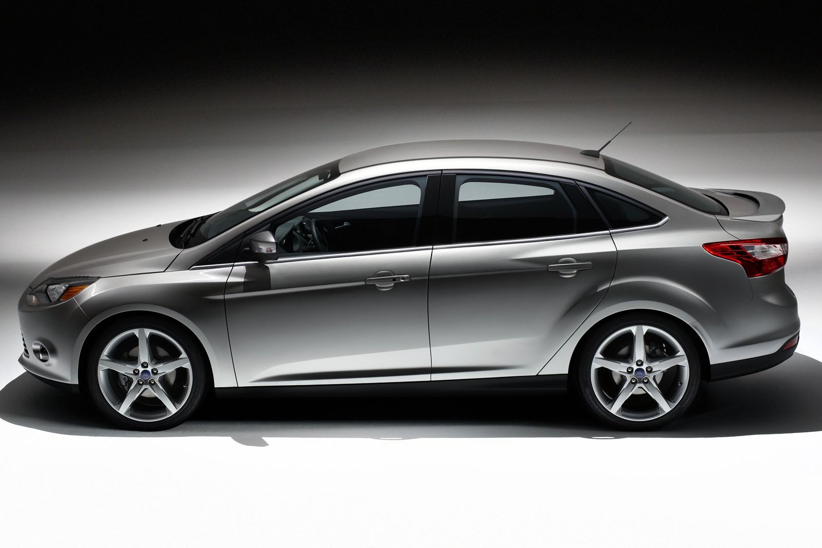 Ford Focus Sedan 2014