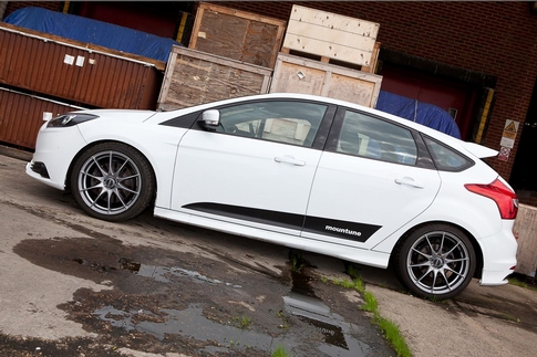 Ford Focus White 2014