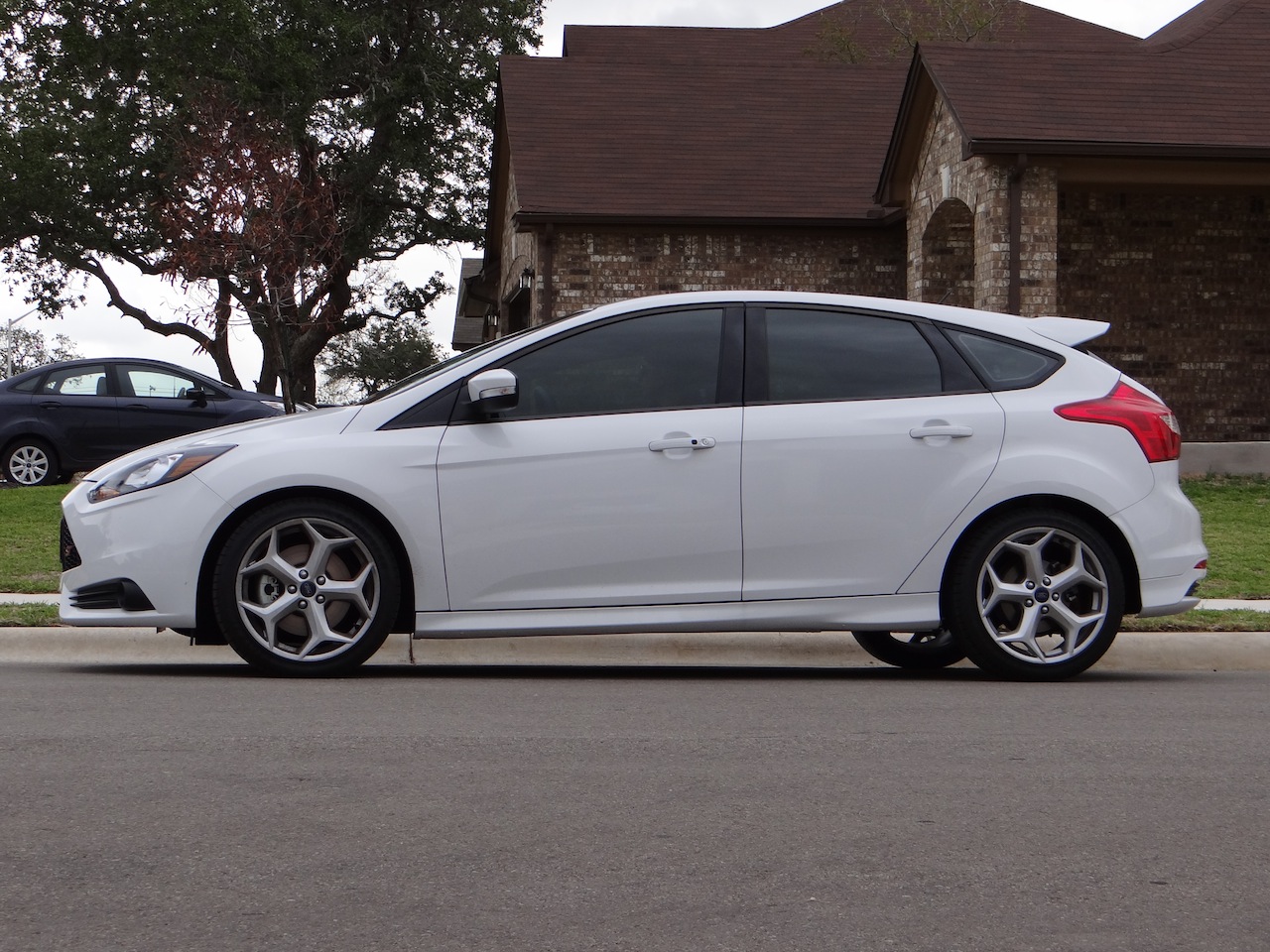 Ford Focus White