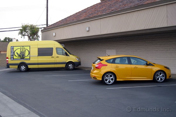 Ford Focus Yellow