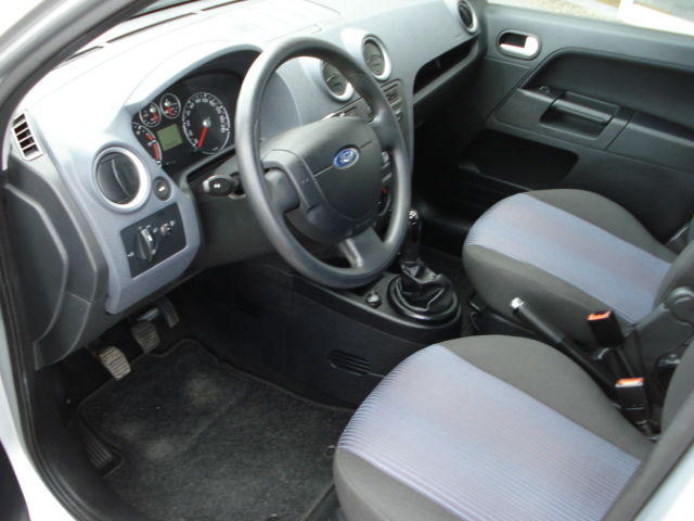 Ford Fusion Silver