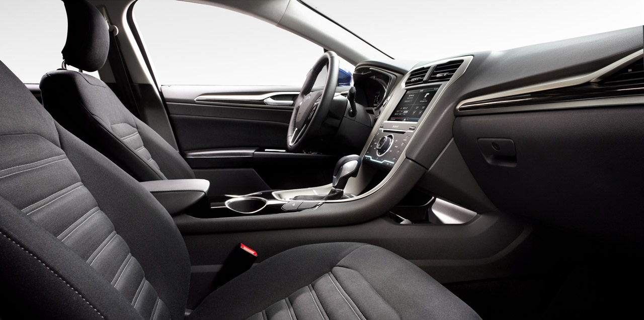 Ford Fusion Titanium Hybrid