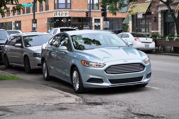 Ford Fusion Titanium Hybrid