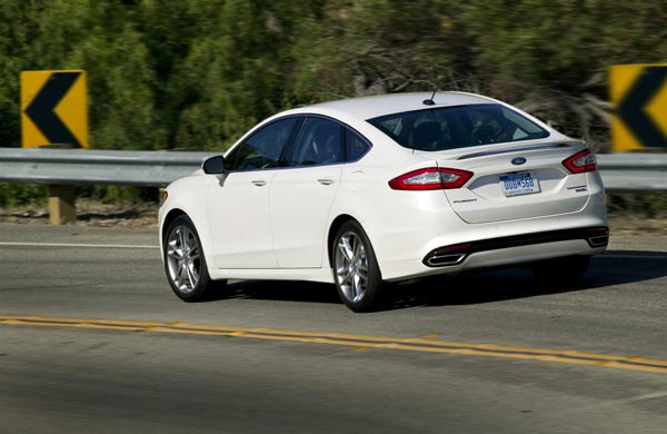Ford Fusion Titanium Hybrid