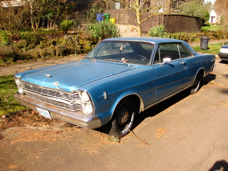 Ford Galaxie Coupe