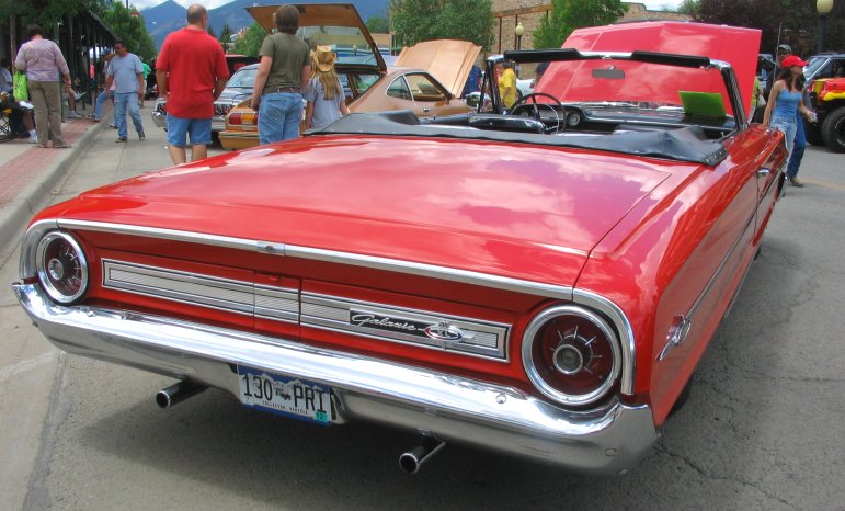 Ford Galaxie Coupe