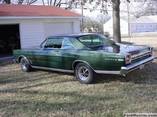 Ford Galaxie Sedan