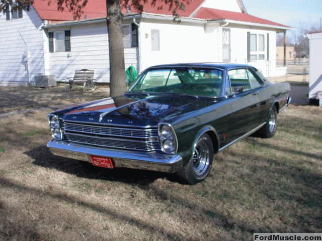 Ford Galaxie Sedan