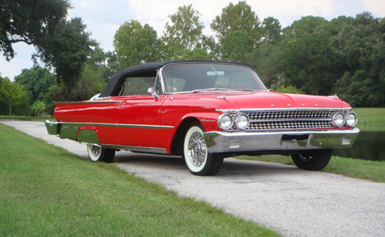 Ford Galaxie Starliner