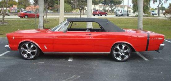 Ford Galaxie Sunliner