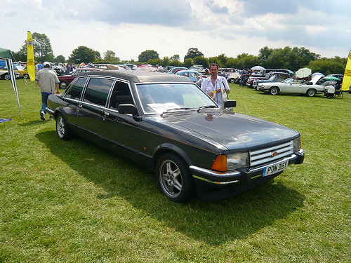 Ford Granada Black