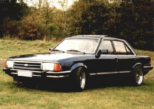 Ford Granada Black