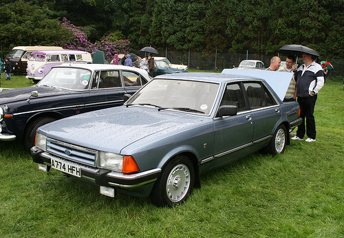 Ford Granada Black