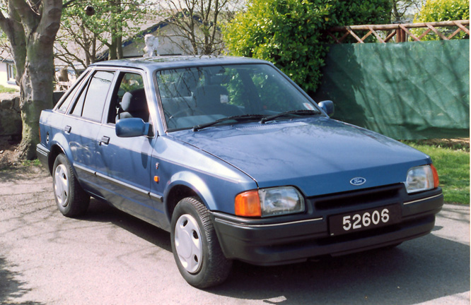 Ford Granada Mk4