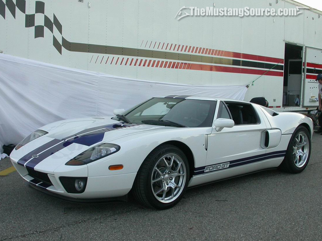 Ford GT White