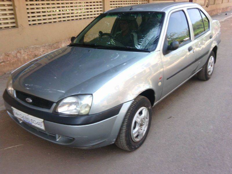 Ford Ikon 1.3 Clxi