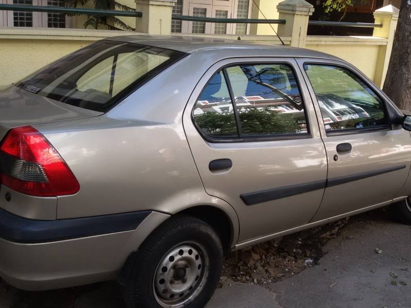 Ford Ikon 1.3 Clxi Ford Ikon 1.3 Clxi
