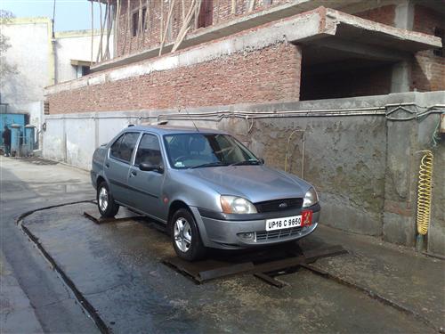 Ford Ikon 1.3 Clxi
