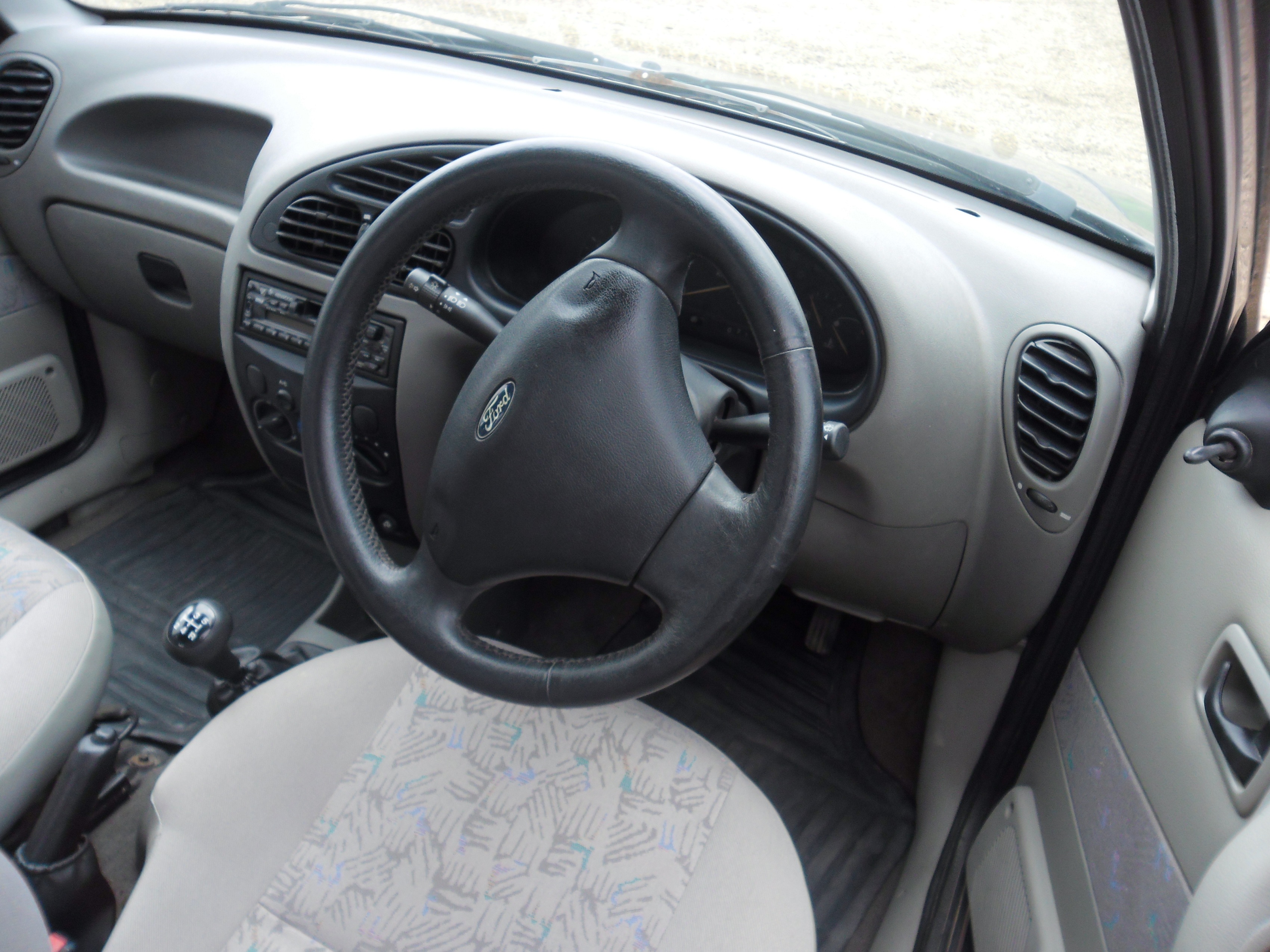 Ford Ikon 1.3l Rocam Flair