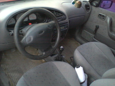 Ford Ikon 2002