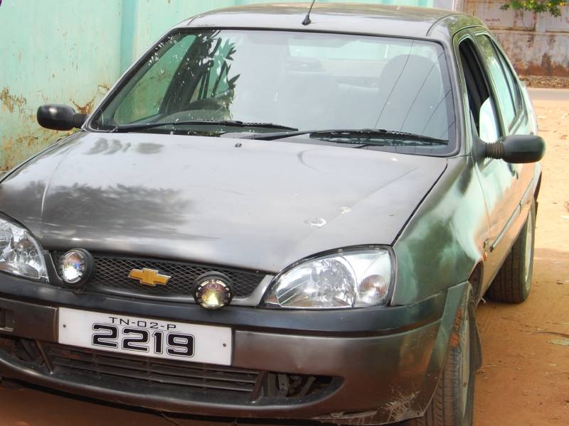 Ford Ikon 2002