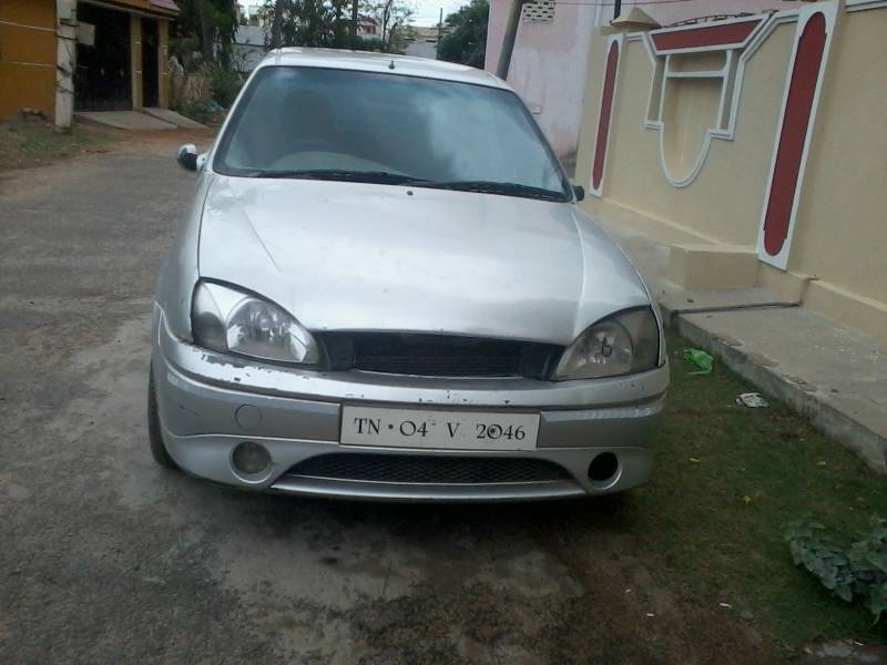 Ford Ikon 2002