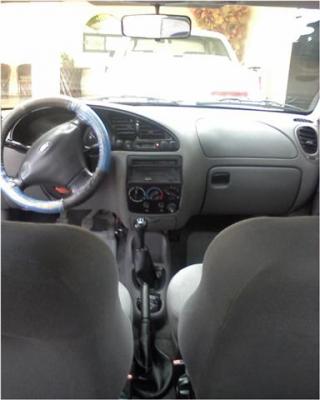 Ford Ikon 2002