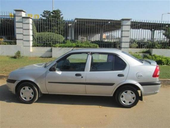 Ford Ikon 2003