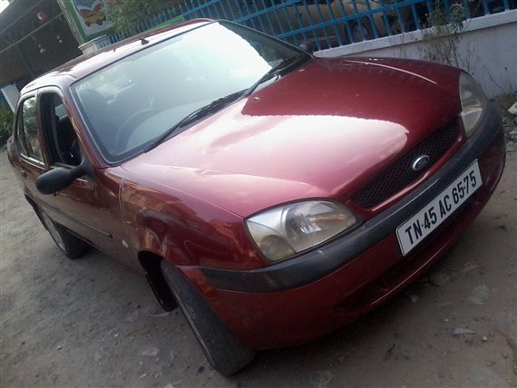 Ford Ikon 2005