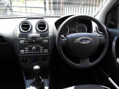 Ford Ikon Ambiente