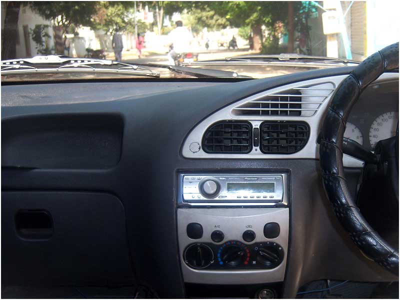 Ford Ikon Flair 1.3