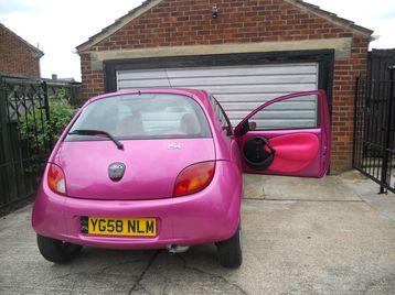 Ford Ka Pink