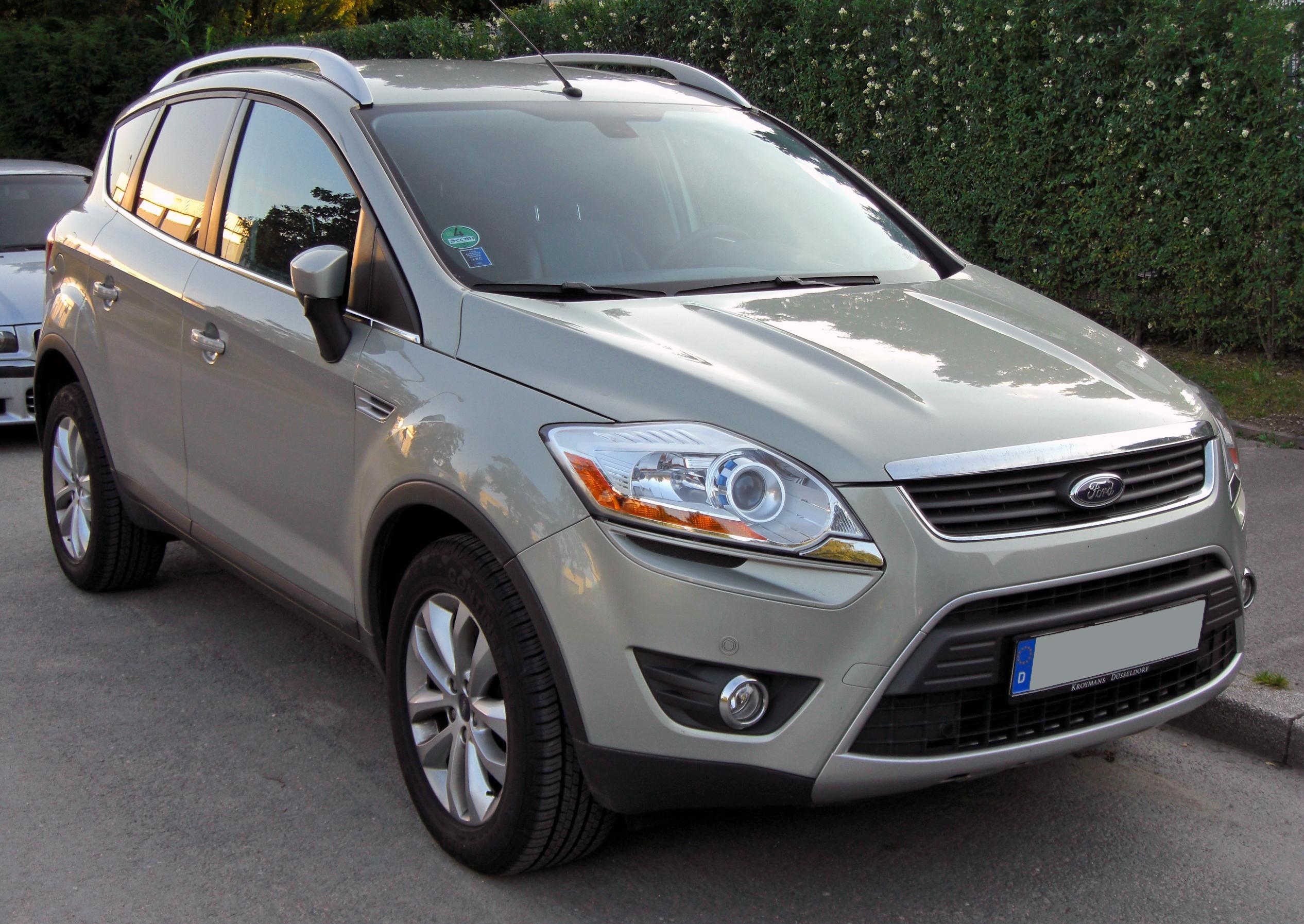 Ford Kuga At