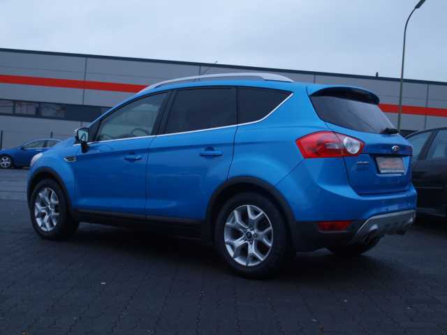 Ford Kuga Blue