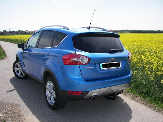 Ford Kuga Blue