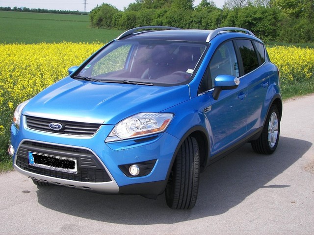 Ford Kuga Blue