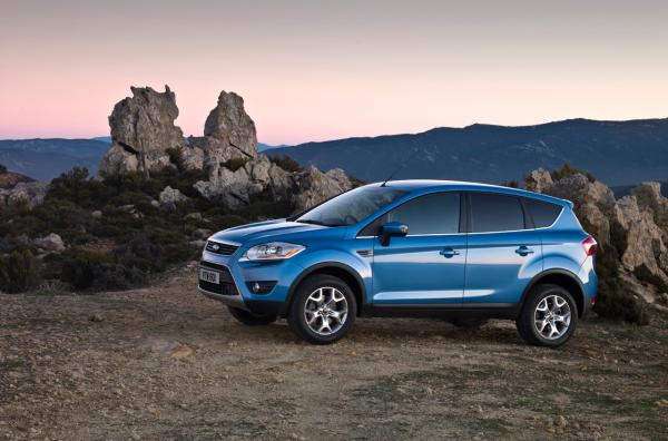 Ford Kuga Blue
