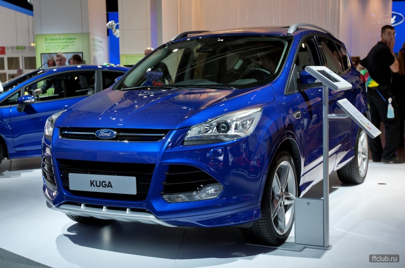 Ford Kuga Deep Impact Blue