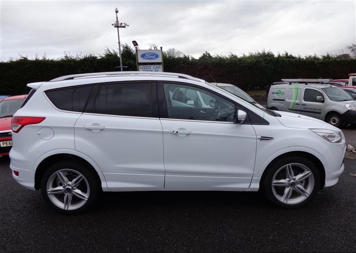 Ford Kuga White 2014