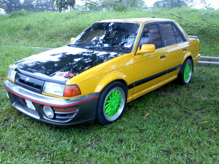 Ford Laser 1989