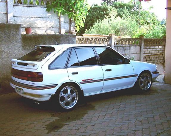 Ford Laser 1992
