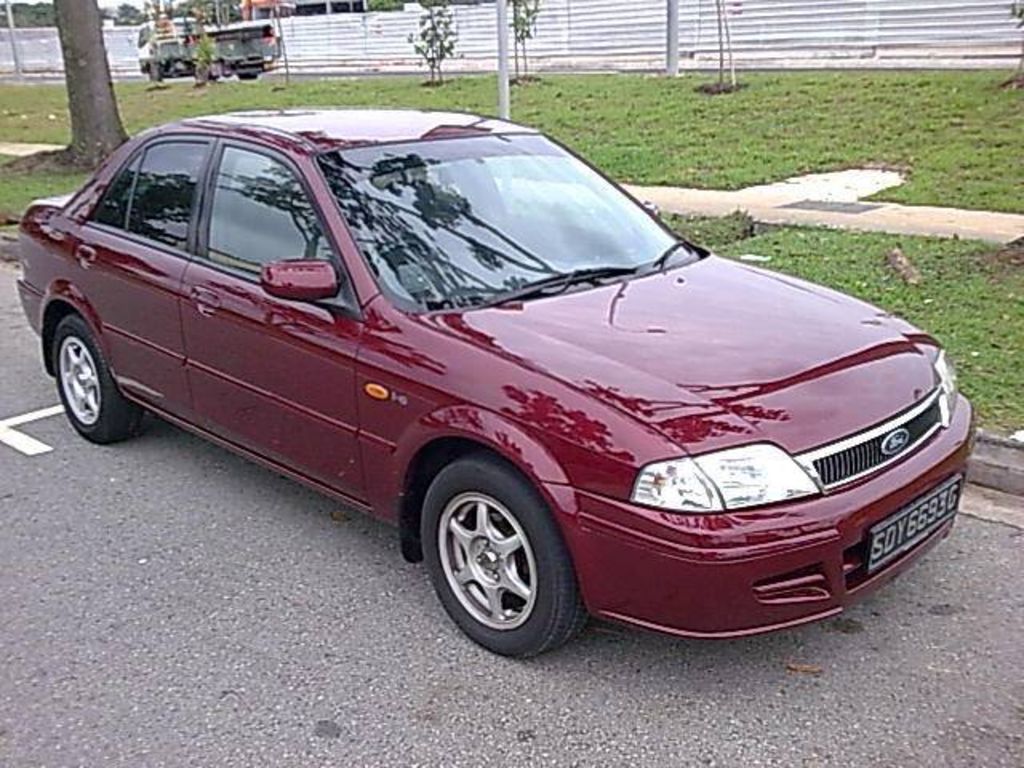 Ford Laser 2000