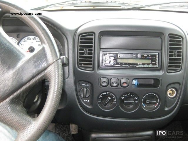 Ford Maverick 2001