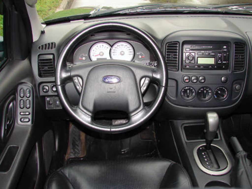 Ford Maverick 2004