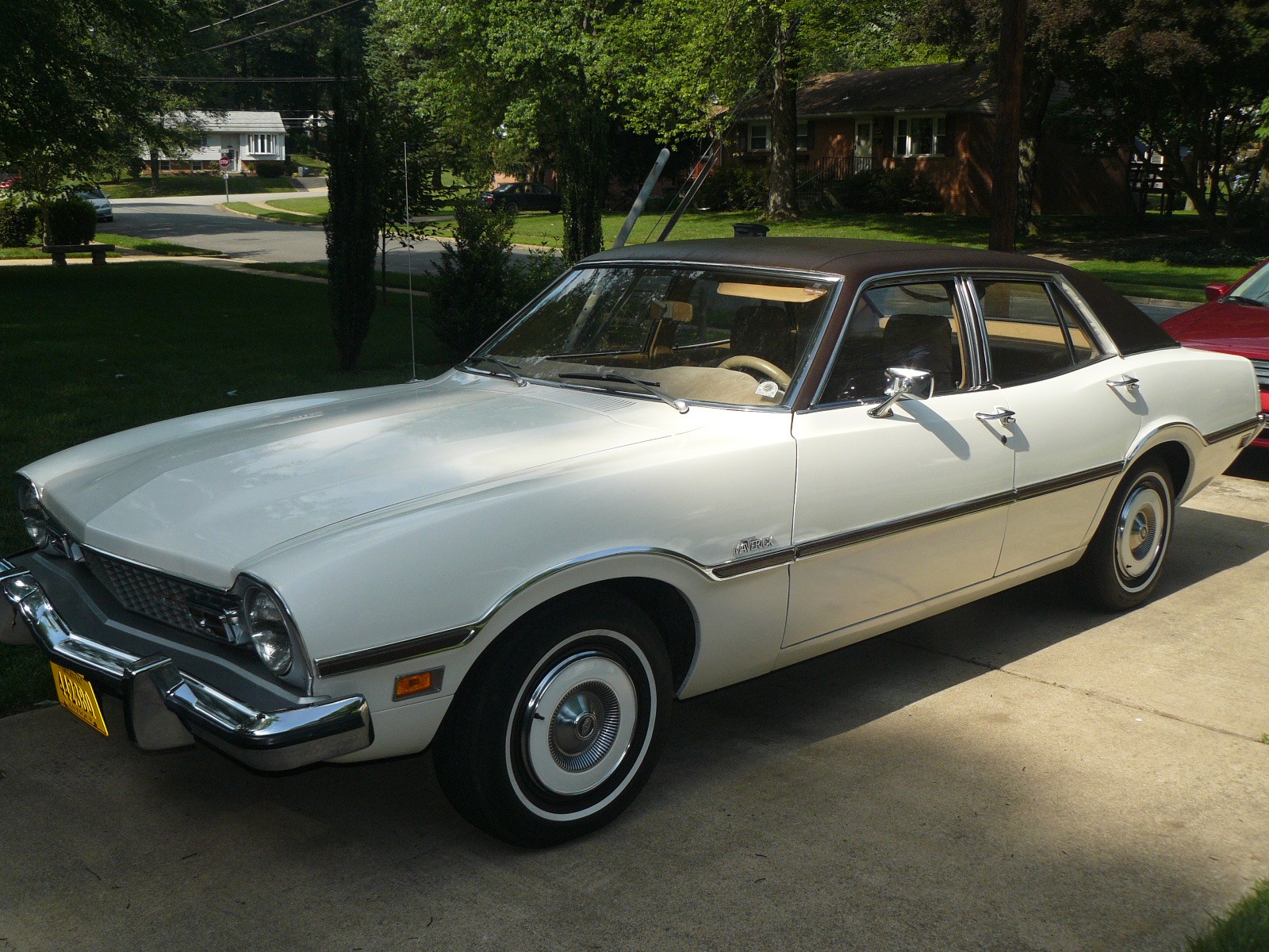 Ford Maverick Sedan